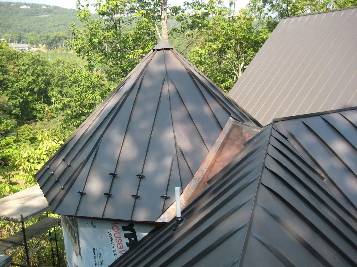 Professional Roof Tarp Installation by Craftsman Roofing in Oronoque Hills North
